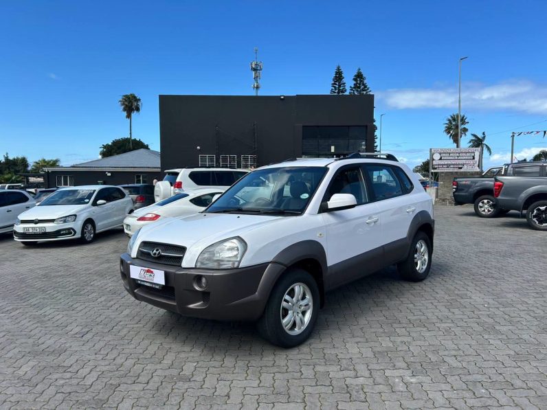 
								2008 HYUNDAI TUCSON 2.0 full									