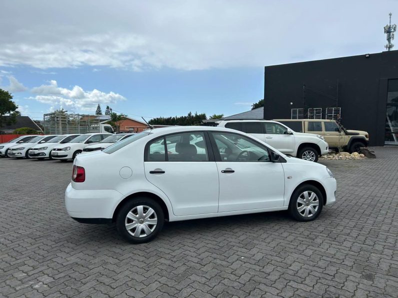 
								2016 Volkswagen Polo Vivo 1.4 Conceptline Sedan full									