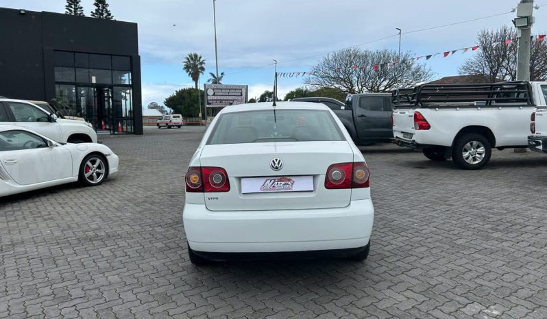 
								2016 Volkswagen Polo Vivo 1.4 Conceptline Sedan full									