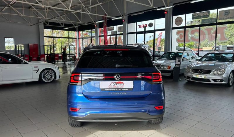 
								2024 VOLKSWAGEN T-CROSS 1.5 TSI R-LINE DSG full									