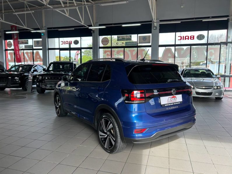 
								2024 VOLKSWAGEN T-CROSS 1.5 TSI R-LINE DSG full									
