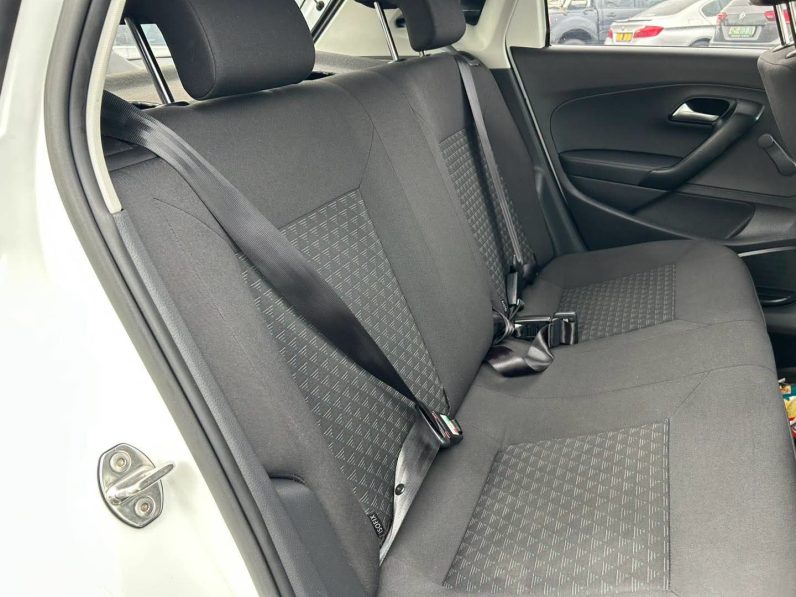 
								2025 VOLKSWAGEN POLO VIVO 1.4 full									