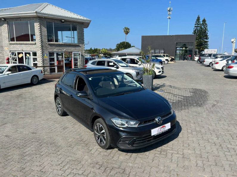 
								2022 VOLKSWAGEN POLO 1.0 TSI LIFE full									