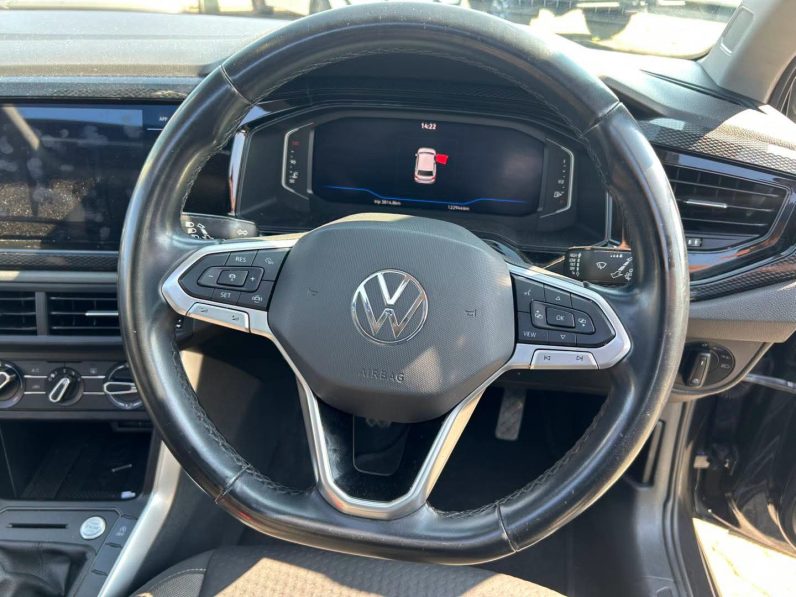 
								2022 VOLKSWAGEN POLO 1.0 TSI LIFE full									