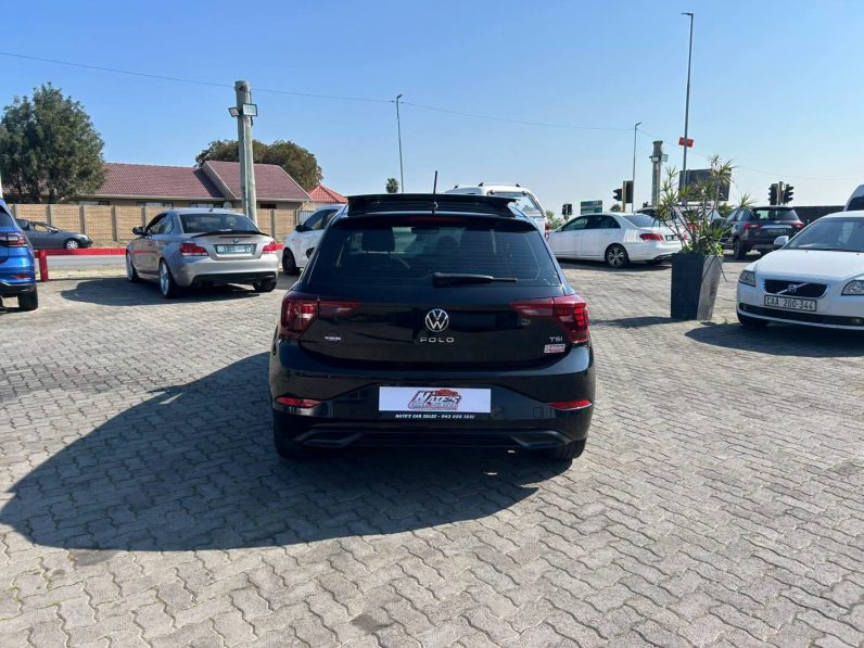 
								2022 VOLKSWAGEN POLO 1.0 TSI LIFE full									