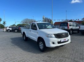 2014 TOYOTA HILUX 2.5 D-4D RAISED BODY