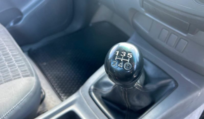 
								2014 TOYOTA HILUX 2.5 D-4D RAISED BODY full									